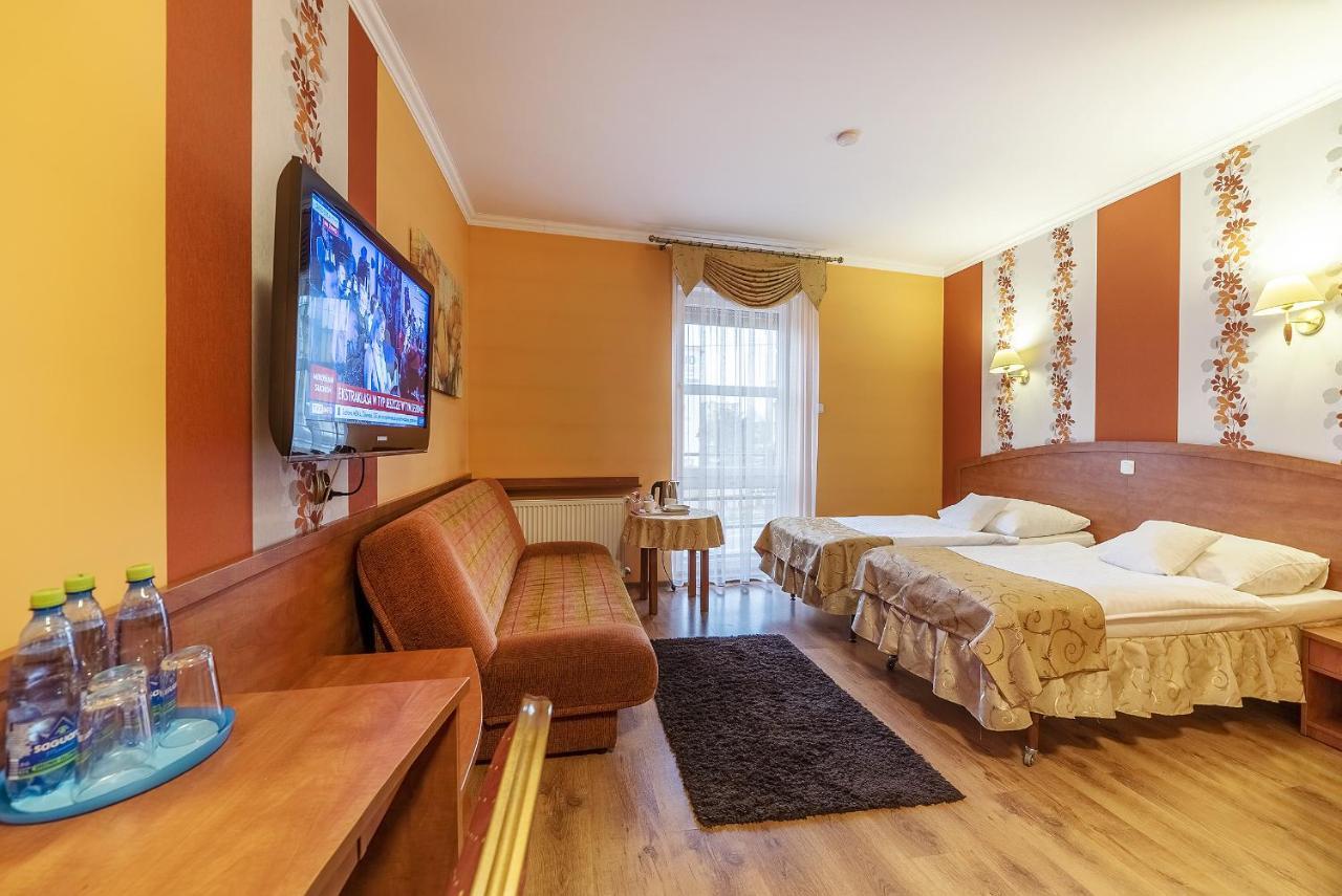 Hotel Doris 奥博尔尼基 外观 照片